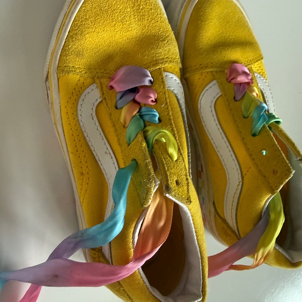 Vans Yellow Kids Sneakers with Multicolor Laces